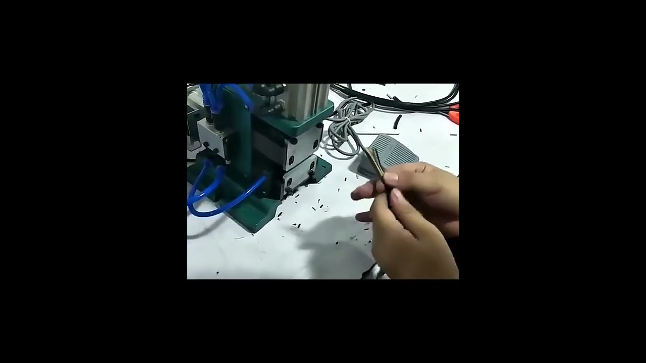 3FN 공압식 수동 멀티코어 전선 피복 벗기기 및 꼬기 기계 220V
