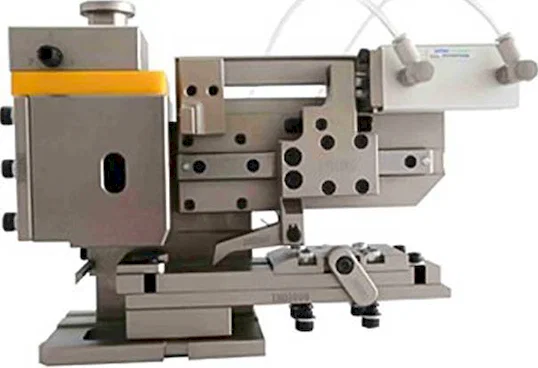 공압 스트레이트 단자 압착 금형